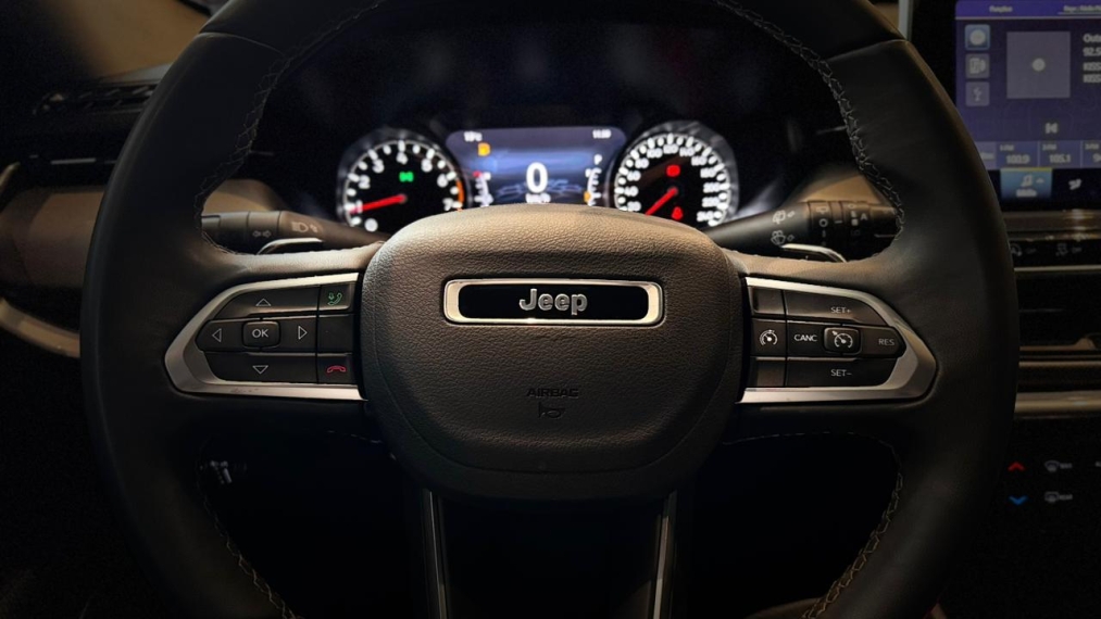 Jeep-COMPASS-1.3 T270 TURBO FLEX LONGITUDE AT6