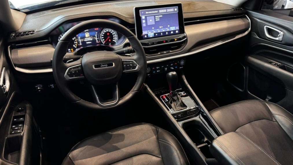 Jeep-COMPASS-1.3 T270 TURBO FLEX LONGITUDE AT6