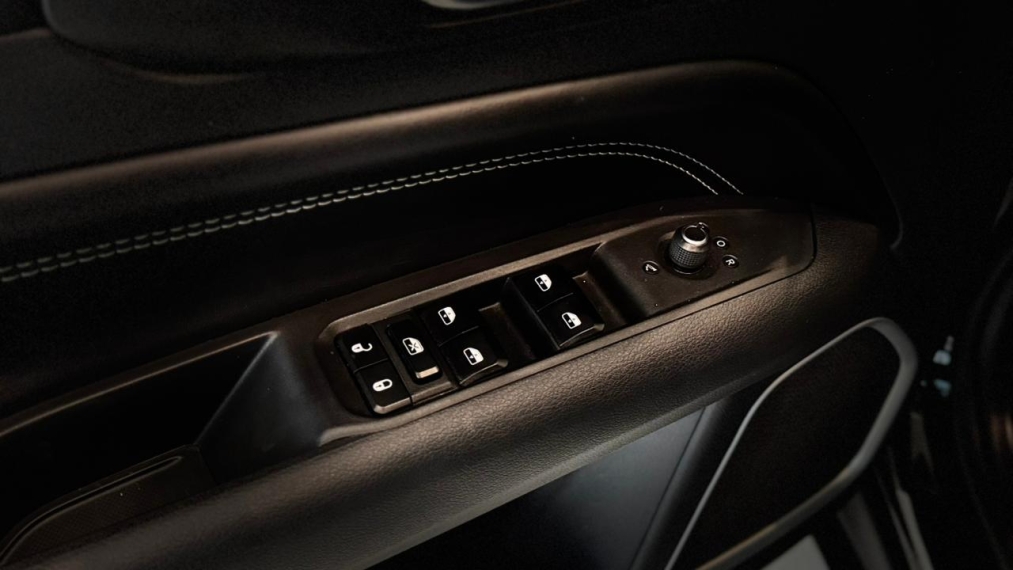 Jeep-COMPASS-1.3 T270 TURBO FLEX LONGITUDE AT6