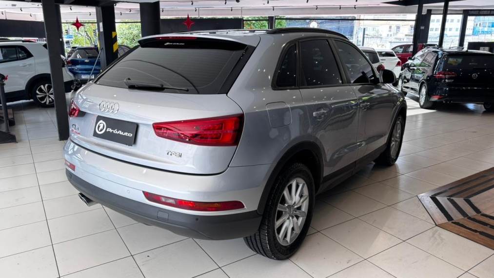 Audi-Q3-1.4 TFSI AMBIENTE FLEX 4P S TRONIC