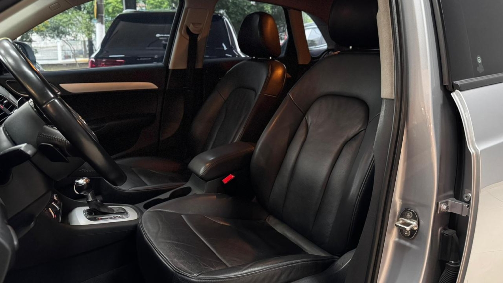 Audi-Q3-1.4 TFSI AMBIENTE FLEX 4P S TRONIC