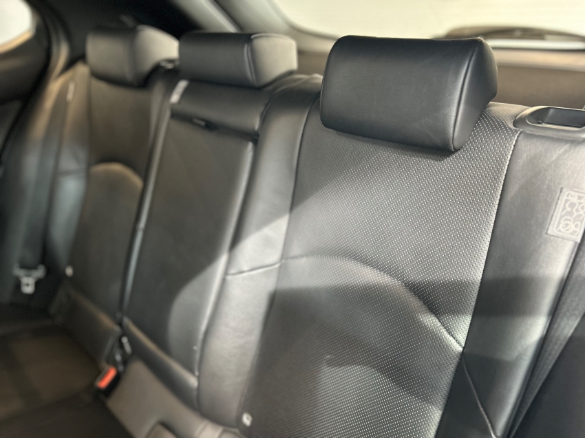 Lexus-UX 250h-2.0 VVT-I HYBRID LUXURY CVT