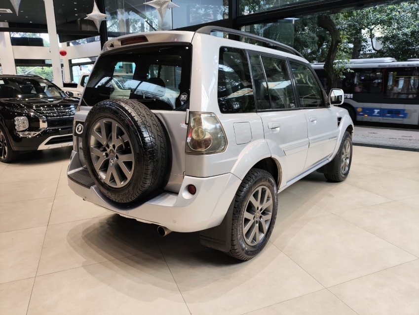 Mitsubishi-PAJERO TR4-2.0 4X2 16V 140CV FLEX 4P AUTOMÁTICO