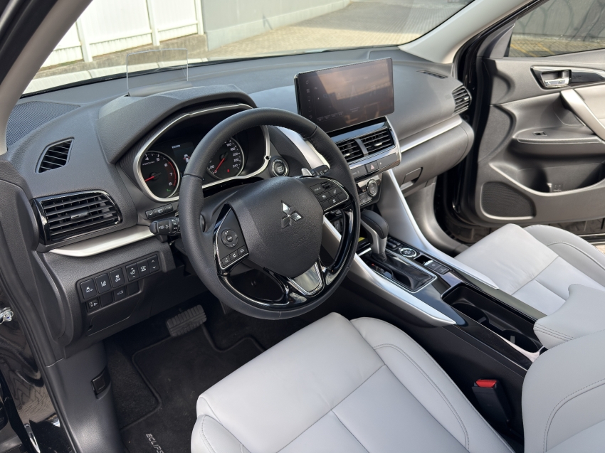 Mitsubishi-ECLIPSE CROSS-1.5 MIVEC TURBO GASOLINA HPE-S S-AWC CVT