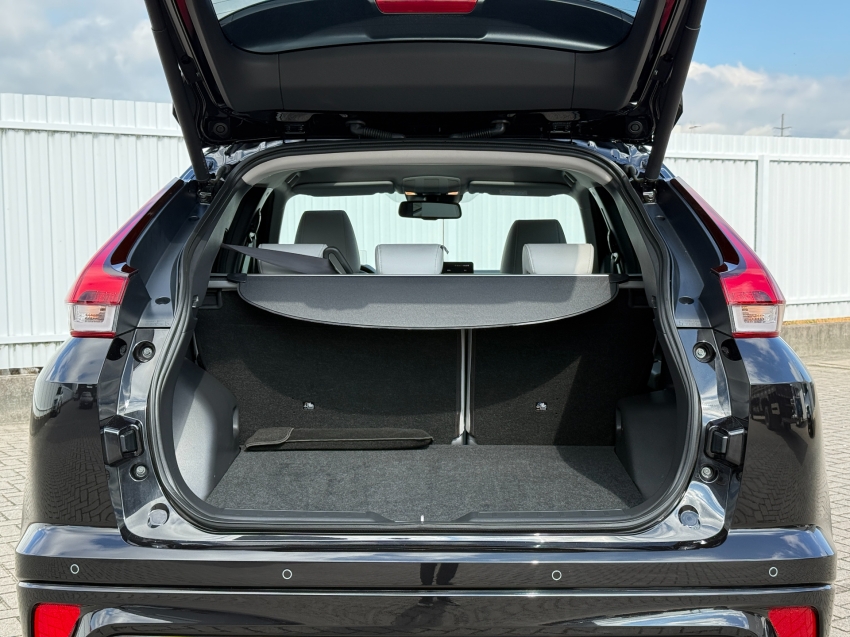 Mitsubishi-ECLIPSE CROSS-1.5 MIVEC TURBO GASOLINA HPE-S S-AWC CVT