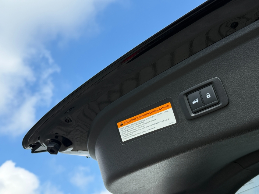 Mitsubishi-ECLIPSE CROSS-1.5 MIVEC TURBO GASOLINA HPE-S S-AWC CVT