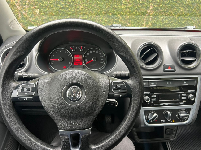 VW - Volkswagen-VOYAGE-1.0 MI COMFORTLINE 8V FLEX 4P MANUAL