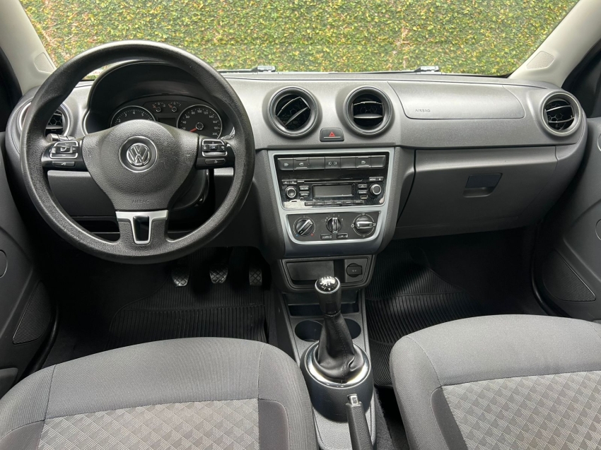 VW - Volkswagen-VOYAGE-1.0 MI COMFORTLINE 8V FLEX 4P MANUAL