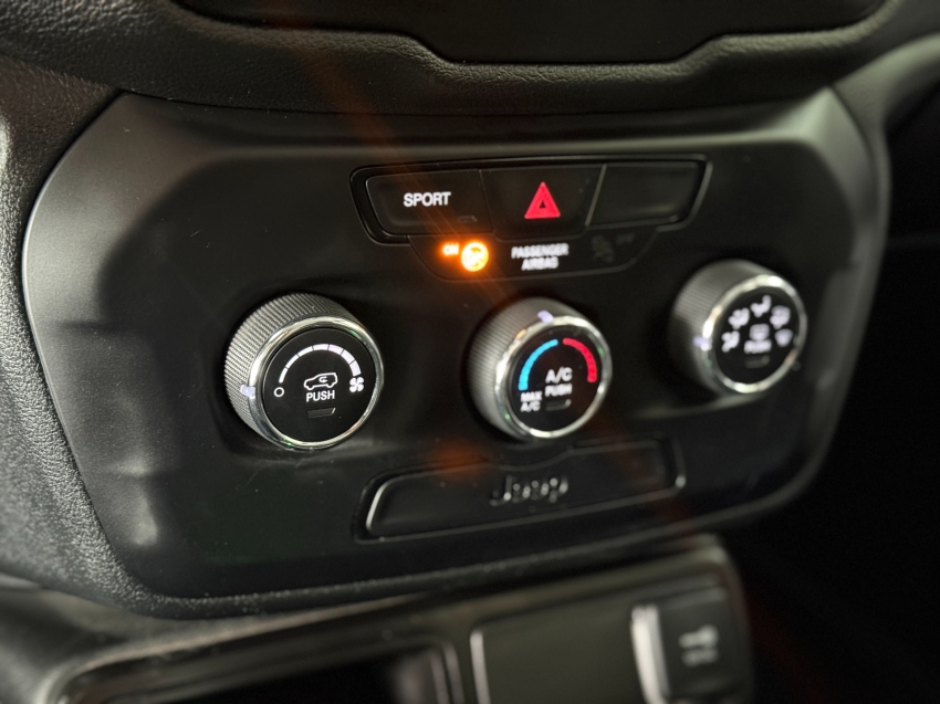Jeep-RENEGADE-1.8 16V FLEX STD 4P AUTOMÁTICO