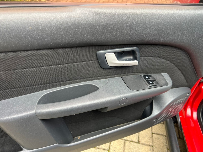 Fiat-STRADA-1.4 MPI WORKING CD 8V FLEX 2P MANUAL