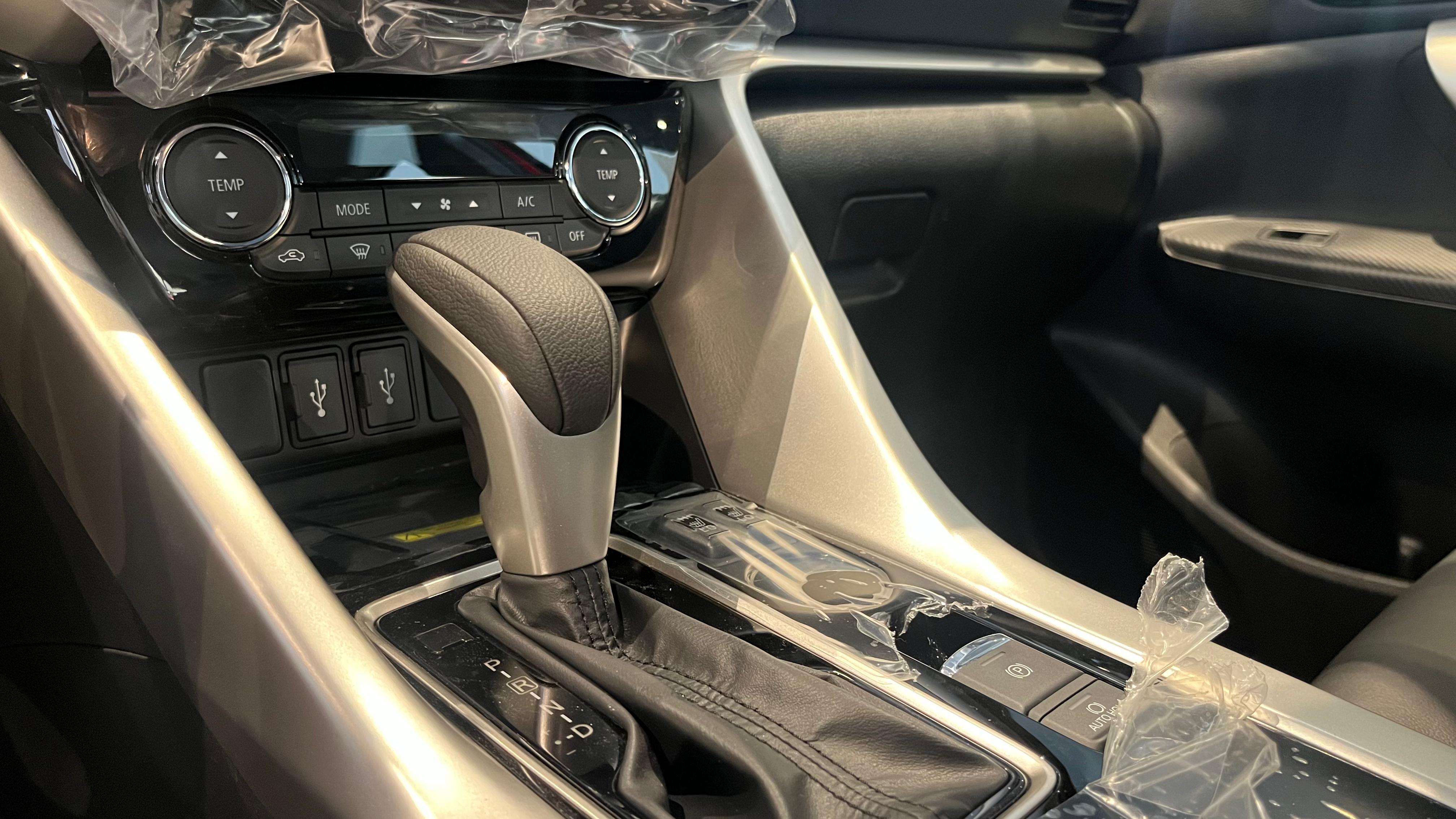 Mitsubishi-ECLIPSE CROSS-Eclipse Cross HPE 1.5 16V 165cv Aut.