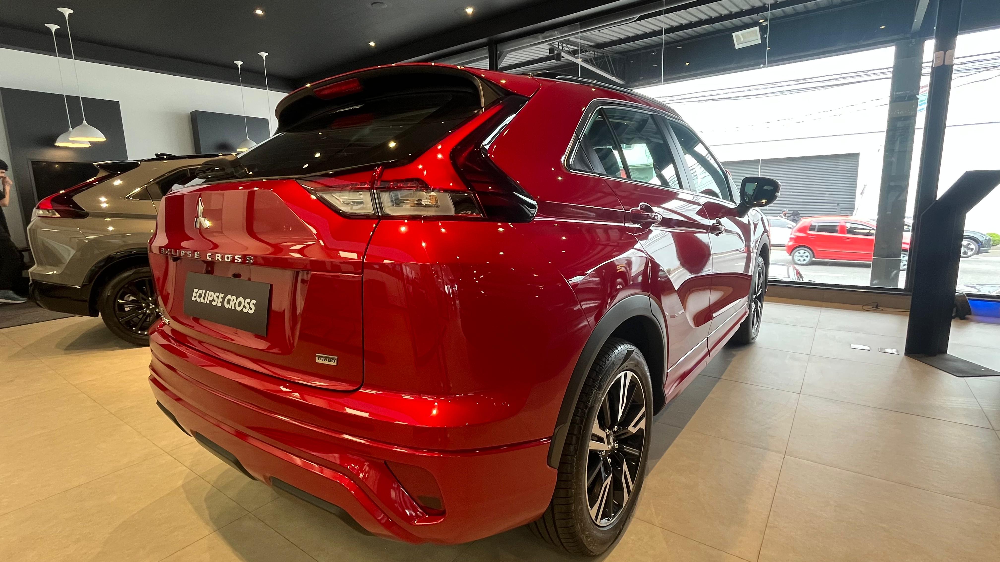 Mitsubishi-ECLIPSE CROSS-Eclipse Cross HPE 1.5 16V 165cv Aut.