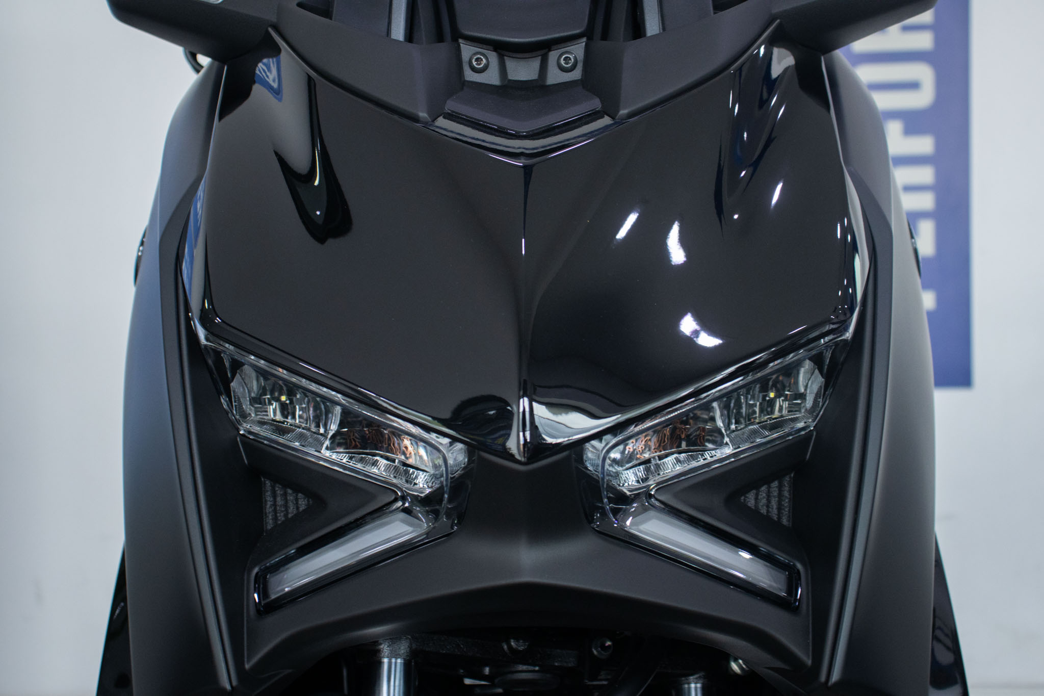 YAMAHA-XMAX-XMAX 300 CONNECTED