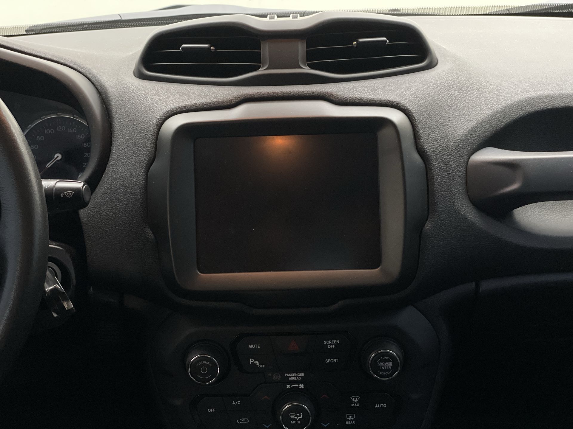 Jeep-RENEGADE-Renegade Longitude 1.8 4x2 Flex 16V Aut.