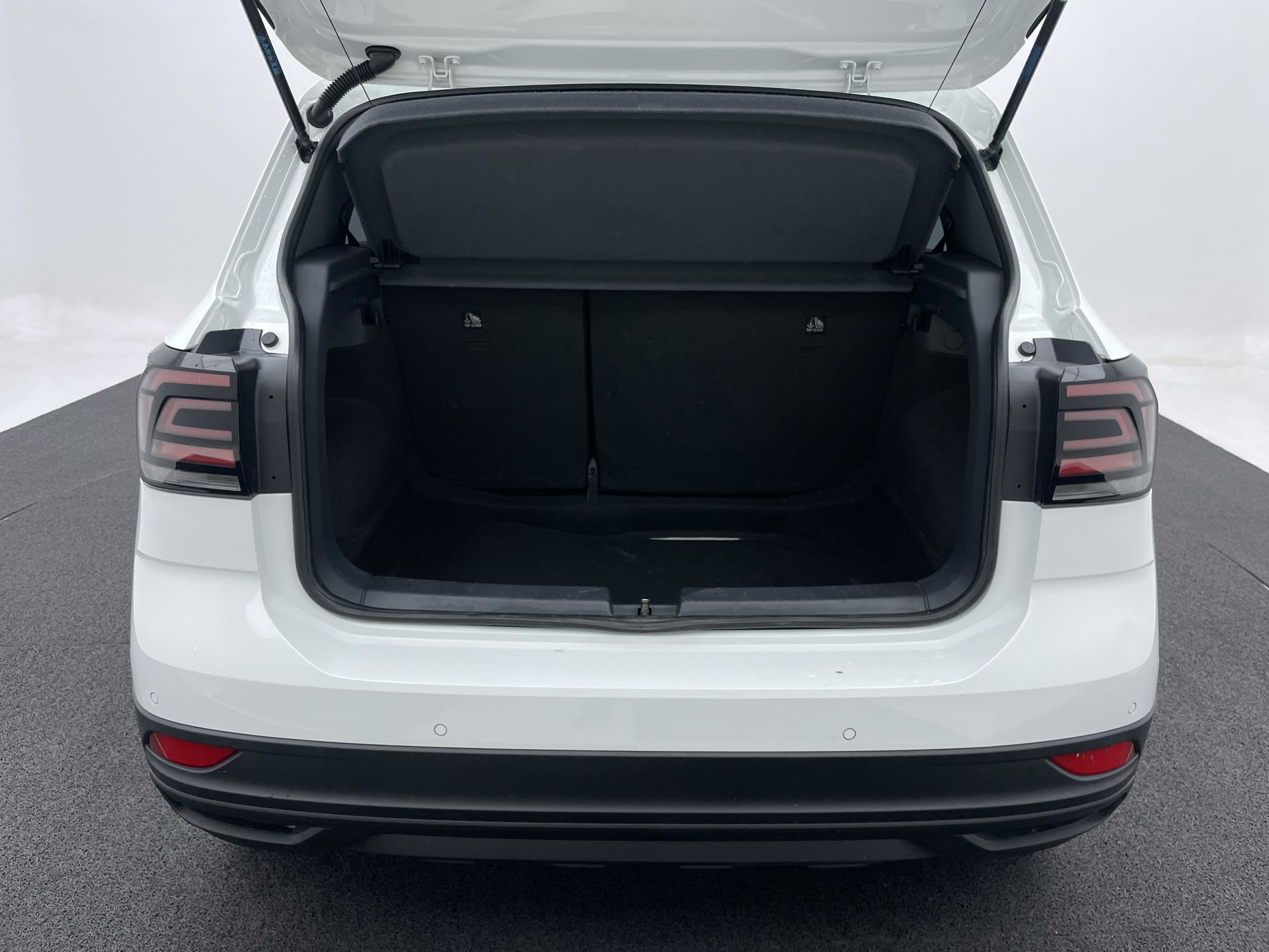 VW - Volkswagen-T-Cross-T-Cross Sense 200 TSI 1.0 Flex 5p Aut.