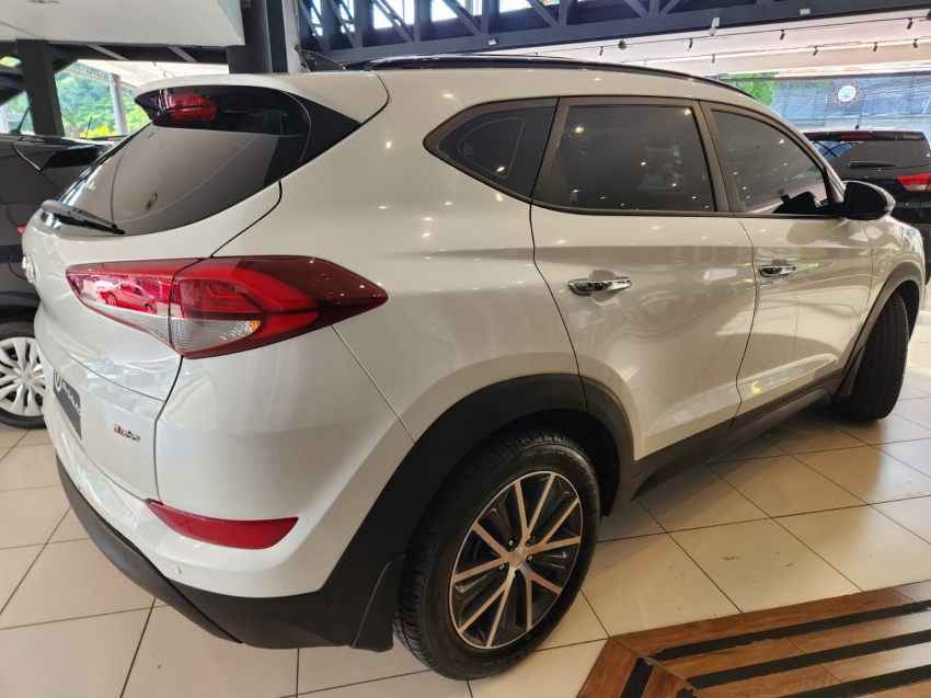 Hyundai-TUCSON-1.6 16V T-GDI GASOLINA GLS ECOSHIFT
