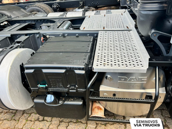 DAF-XF-XF 105 FT 460 4x2 (diesel)(E5)