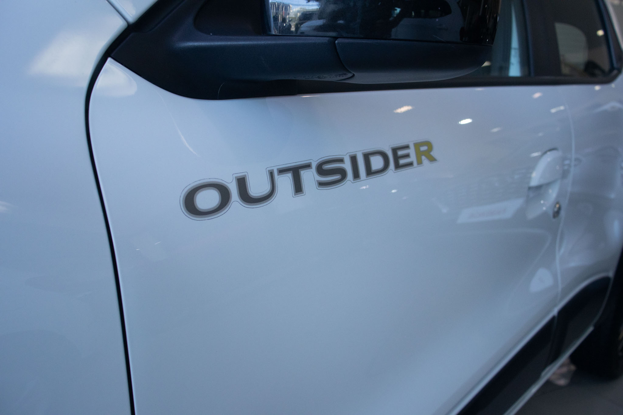 Renault-KWID-KWID OUTSIDER 1.0 Flex 12V 5p Mec.