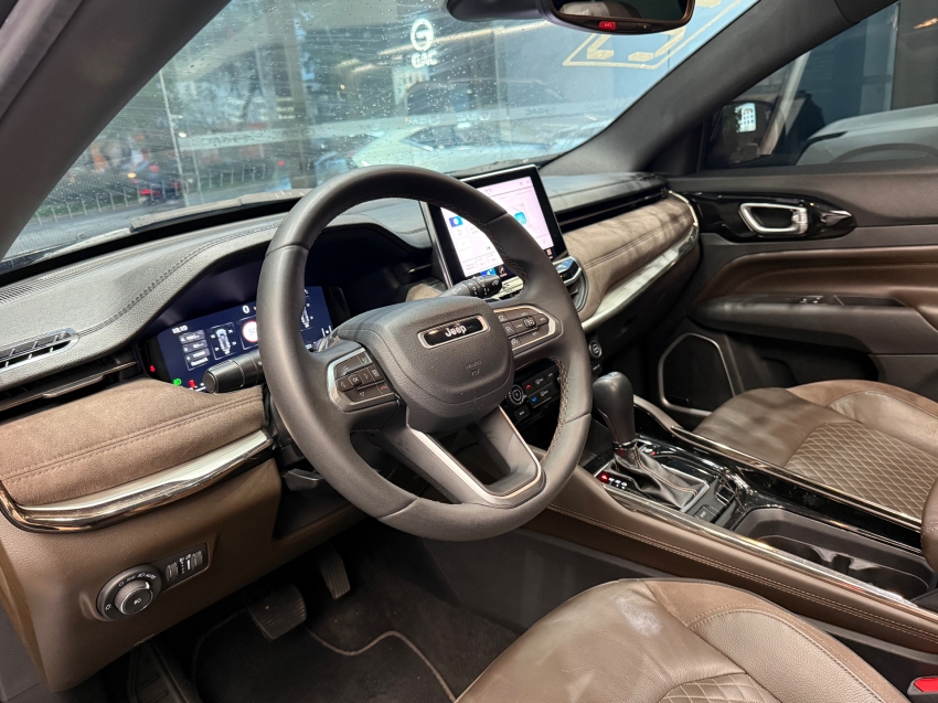 Jeep-COMMANDER-1.3 T270 TURBO FLEX OVERLAND AT6