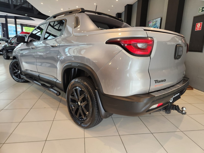 Fiat-TORO-2.0 16V TURBO DIESEL ULTRA 4WD AT9