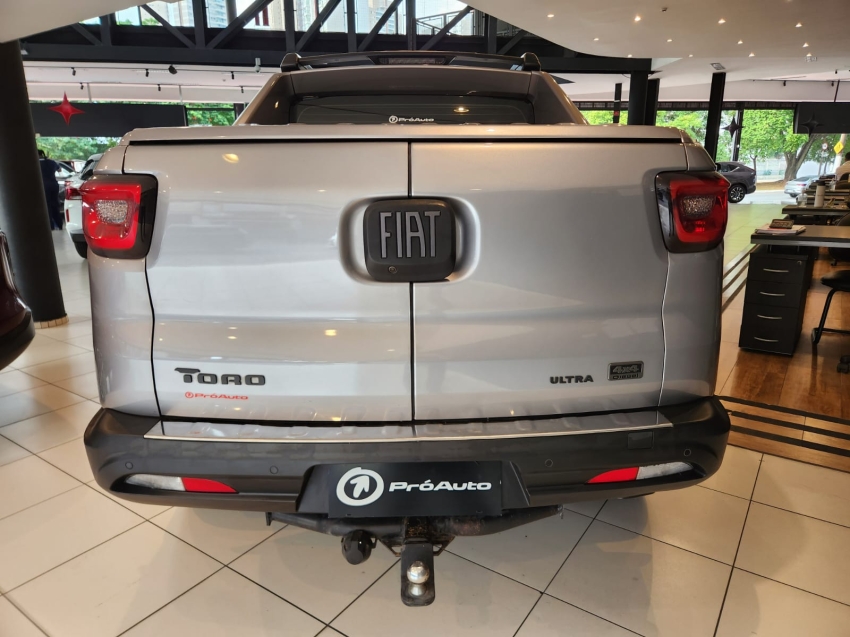 Fiat-TORO-2.0 16V TURBO DIESEL ULTRA 4WD AT9