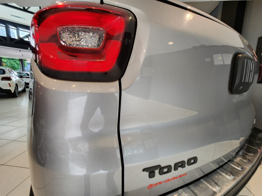 Fiat-TORO-2.0 16V TURBO DIESEL ULTRA 4WD AT9