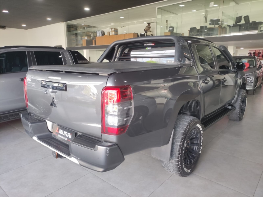 Mitsubishi-L200 TRITON-2.4 16V TURBO DIESEL SPORT HPE CD 4P 4X4 AUTOMÁTICO