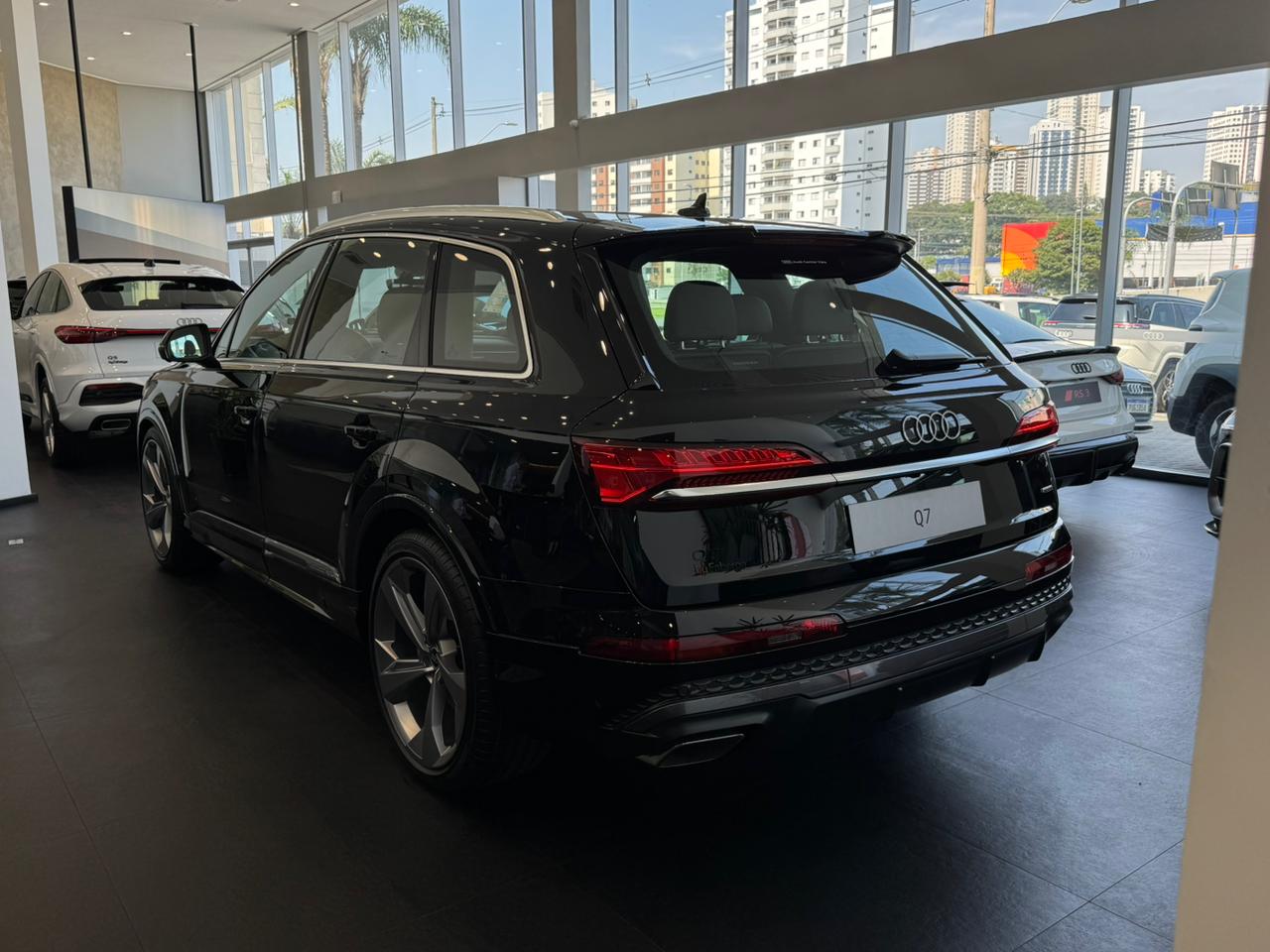 Audi-Q7-Q7 S-Line 3.0 V6 TFSI Quattro Tiptronic