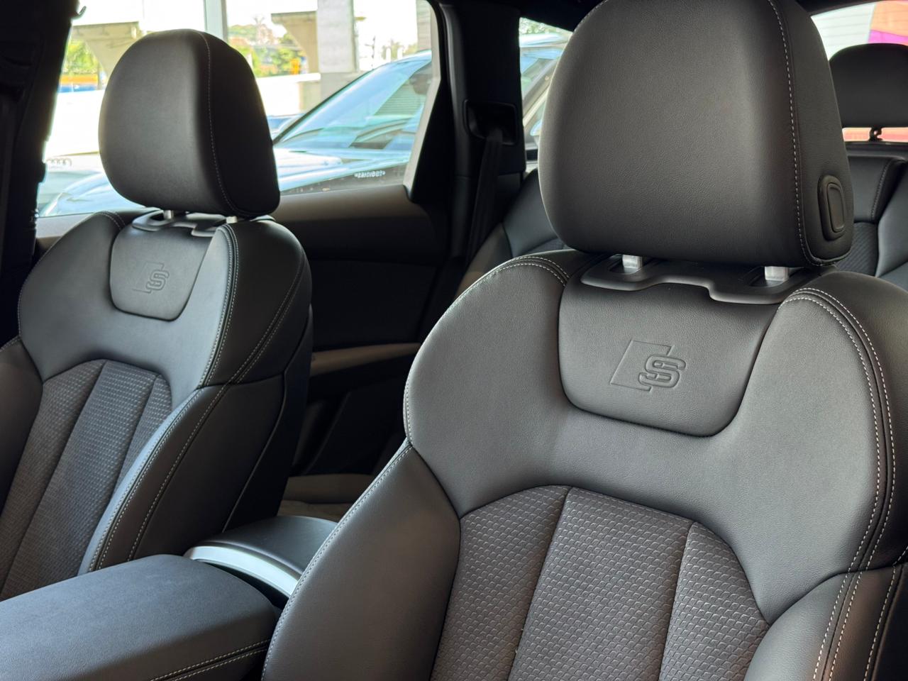 Audi-Q7-Q7 S-Line 3.0 V6 TFSI Quattro Tiptronic