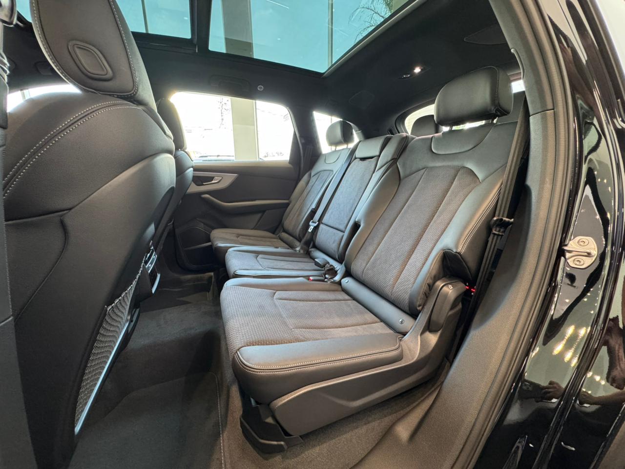 Audi-Q7-Q7 S-Line 3.0 V6 TFSI Quattro Tiptronic