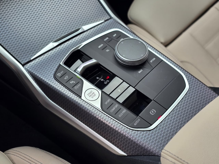 BMW-320i-2.0 16V TURBO FLEX M SPORT AUTOMÁTICO