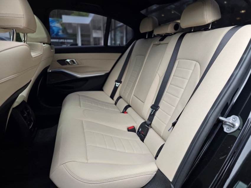 BMW-320i-2.0 16V TURBO FLEX M SPORT AUTOMÁTICO