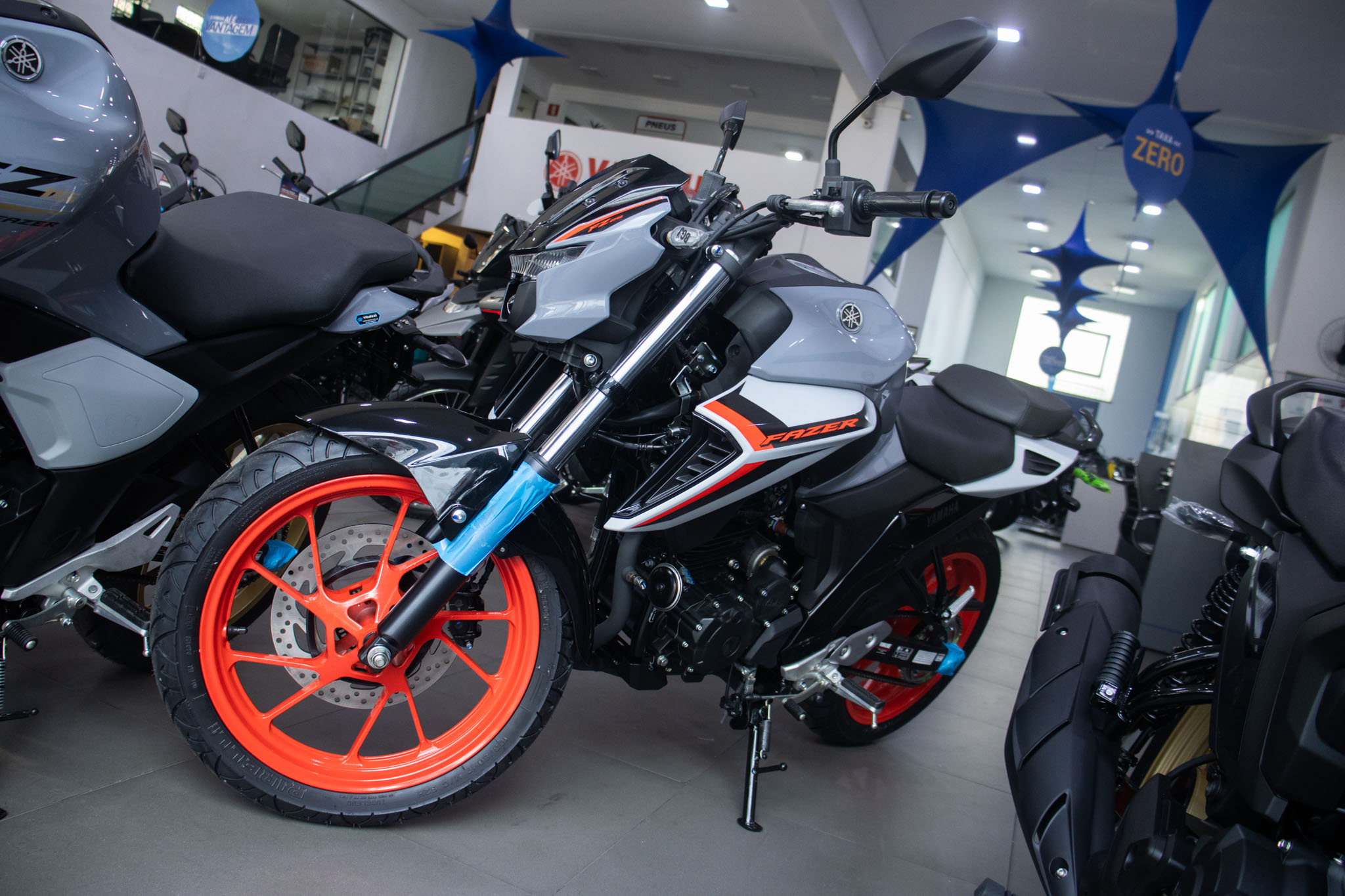 FZ25 250 FAZER CONNECTED