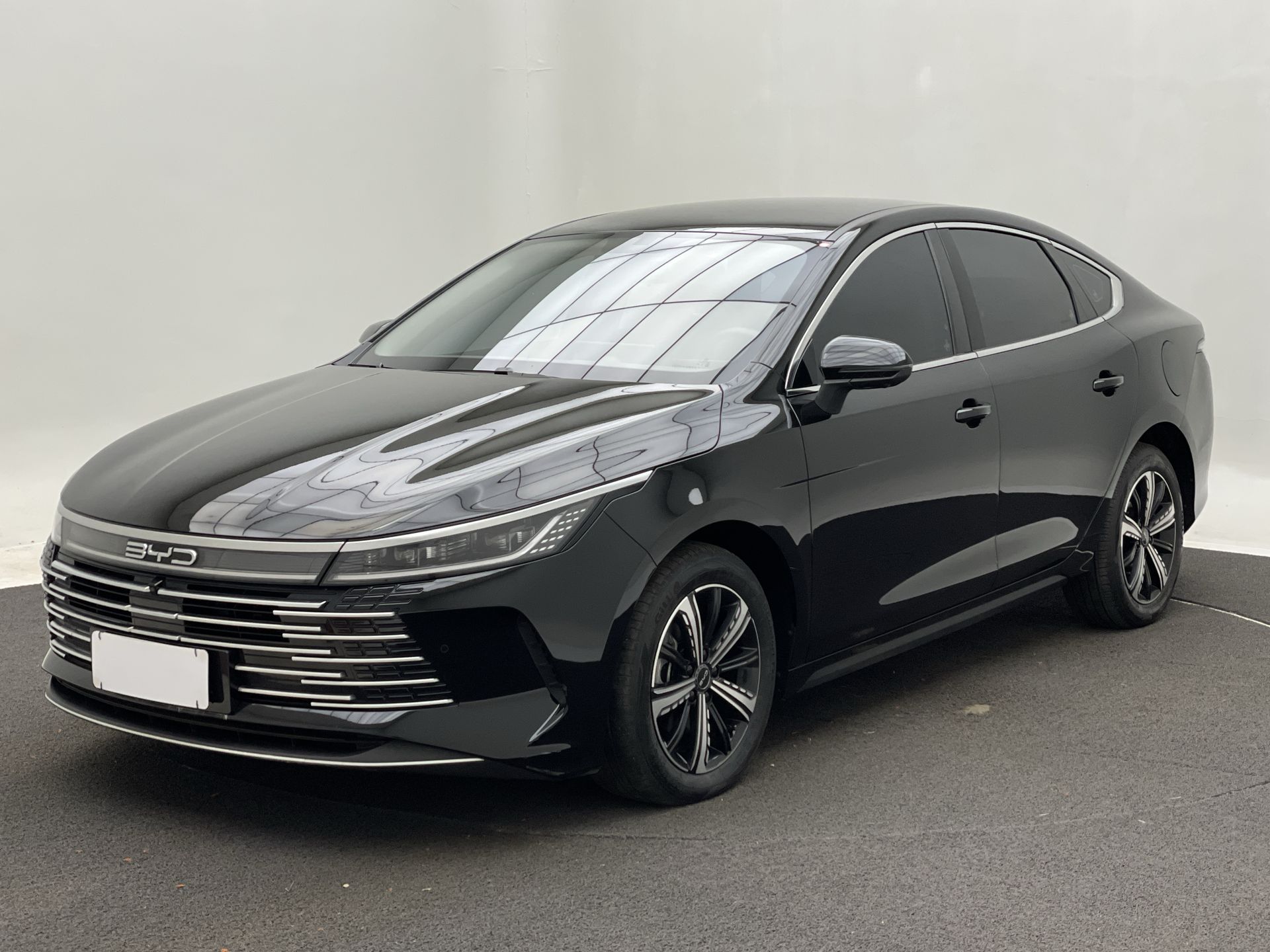 BYD-King-King GS 1.5 16V Aut. (Hibrido)