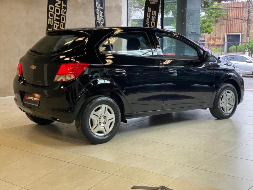 GM - Chevrolet-ONIX-1.0 MPFI LT 8V FLEX 4P MANUAL