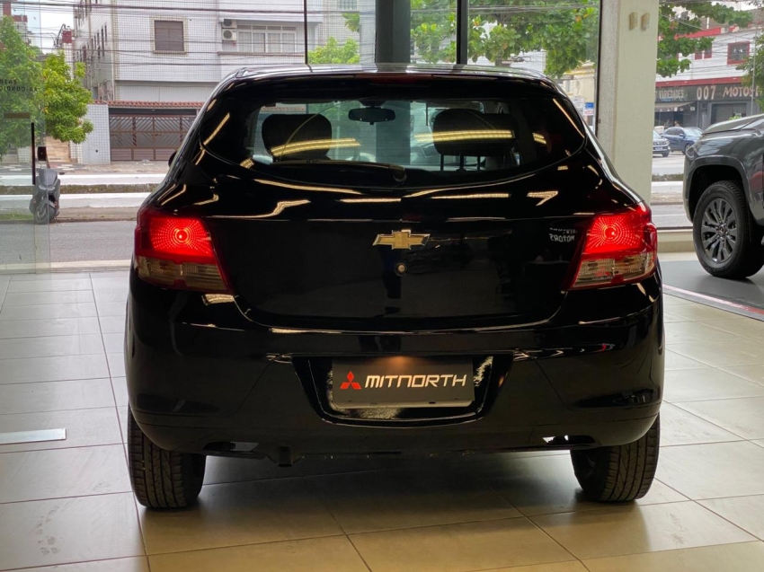 GM - Chevrolet-ONIX-1.0 MPFI LT 8V FLEX 4P MANUAL