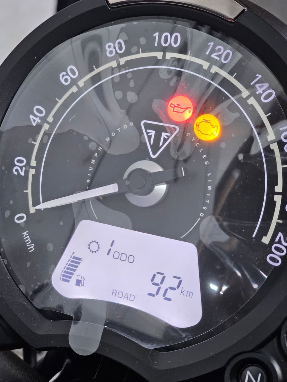 TRIUMPH-BONNEVILLE-BONNEVILLE BOBBER 1200cc