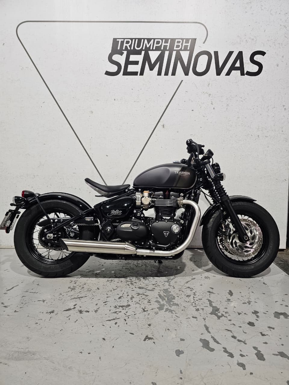 TRIUMPH-BONNEVILLE-BONNEVILLE BOBBER 1200cc