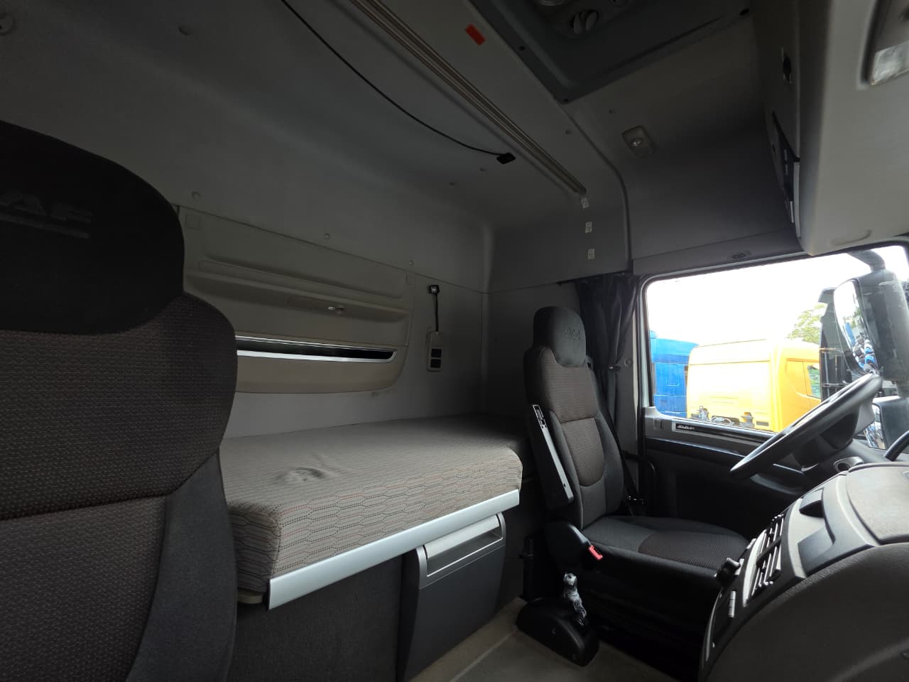 DAF-XF-XF FTS480 6x2 Space Cab (Diesel)(E6)