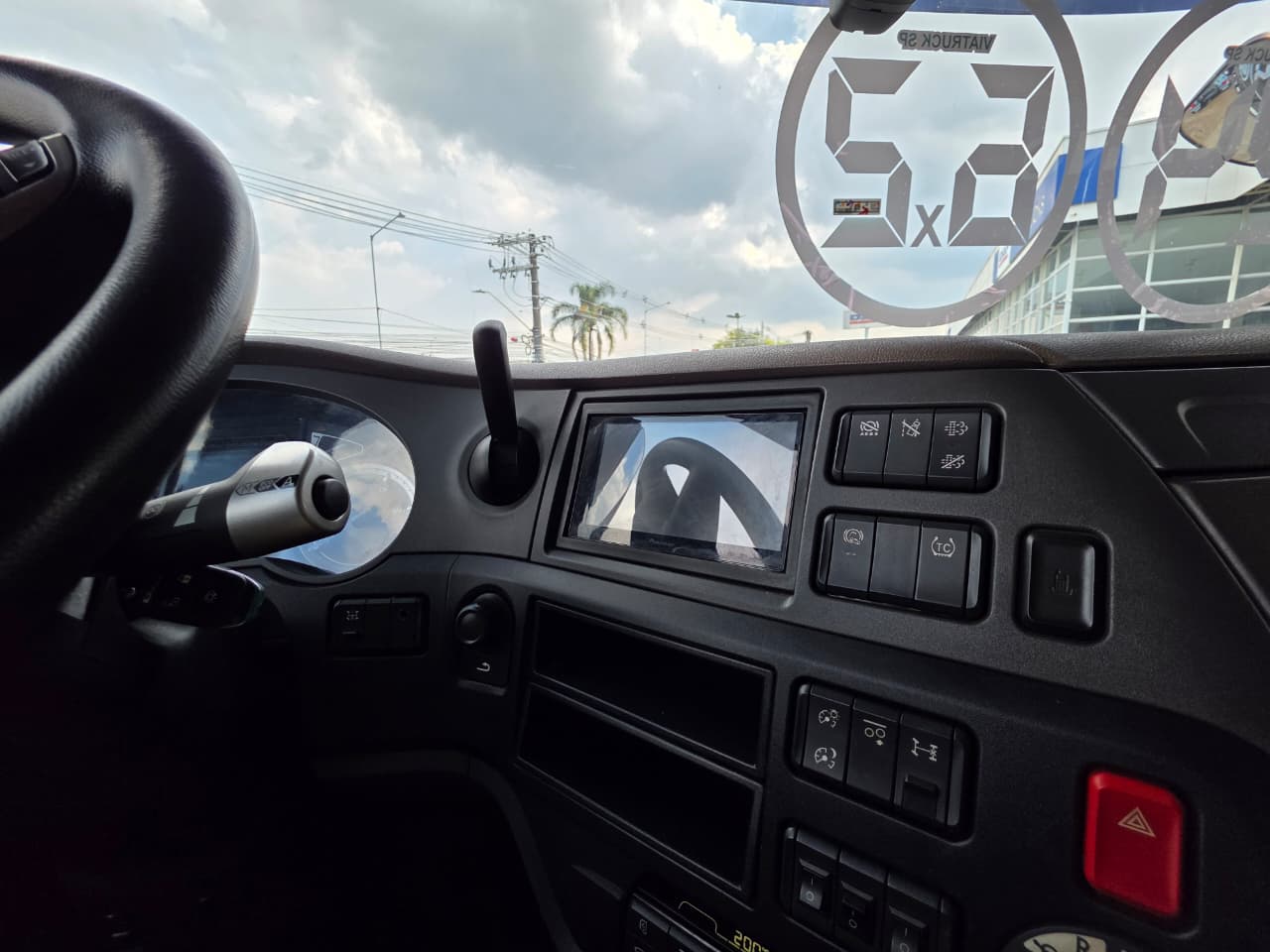 DAF-XF-XF FTS480 6x2 Space Cab (Diesel)(E6)