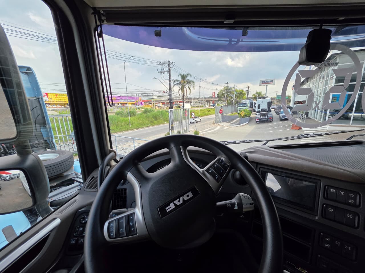 DAF-XF-XF FTS480 6x2 Space Cab (Diesel)(E6)