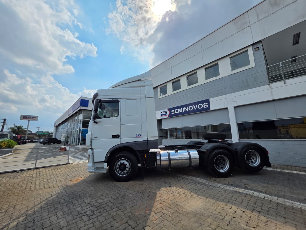 DAF-XF-XF FTS480 6x2 Space Cab (Diesel)(E6)