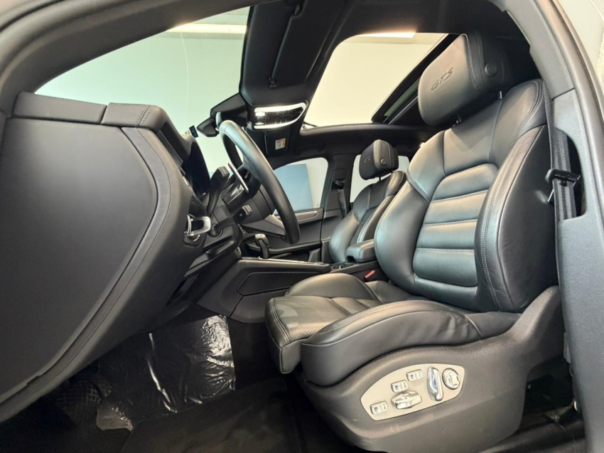 Porsche-MACAN-2.9 V6 BITURBO GASOLINA GTS PDK