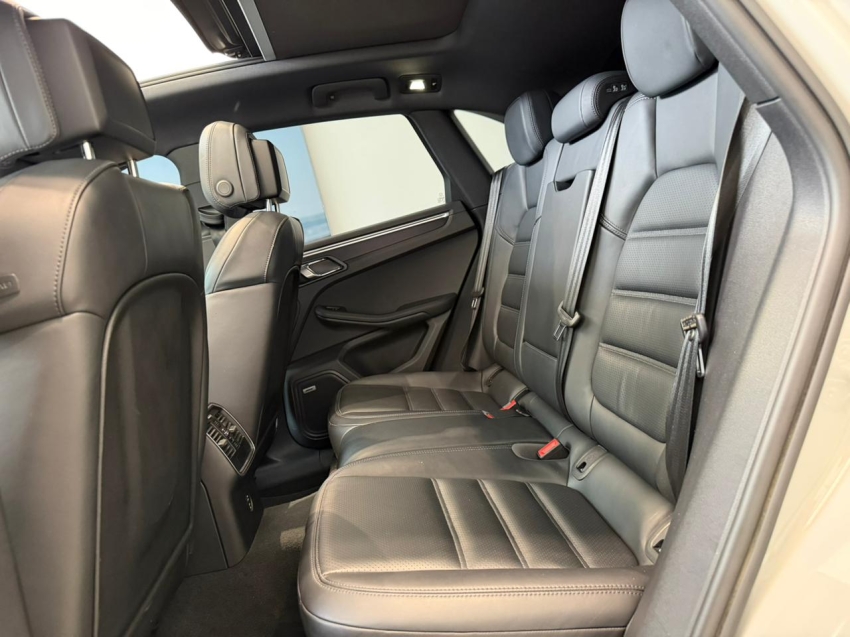 Porsche-MACAN-2.9 V6 BITURBO GASOLINA GTS PDK