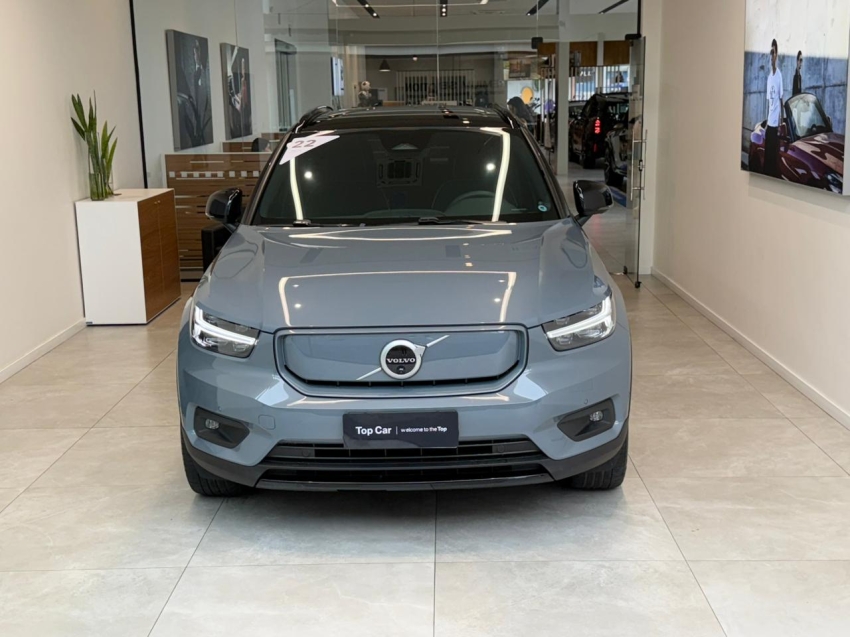 Volvo-XC40-P8 RECHARGE ELECTRIC BEV PURE AWD