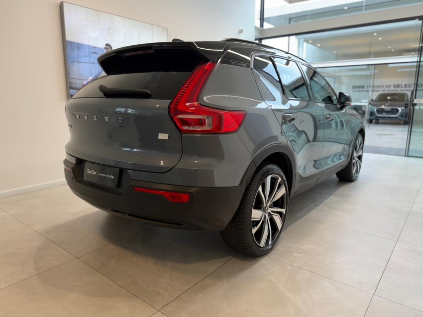 Volvo-XC40-P8 RECHARGE ELECTRIC BEV PURE AWD