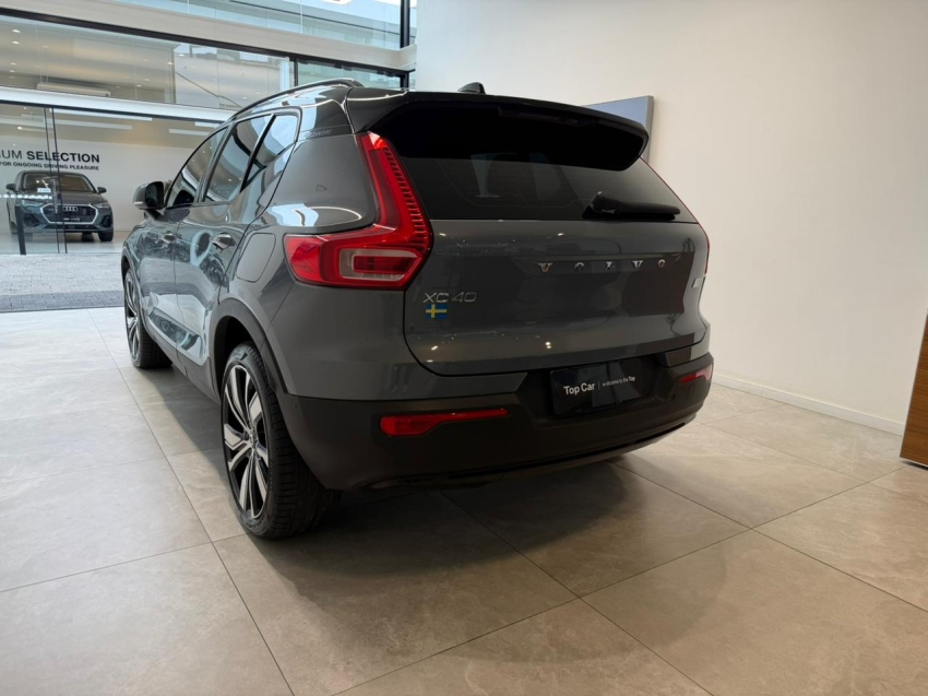 Volvo-XC40-P8 RECHARGE ELECTRIC BEV PURE AWD