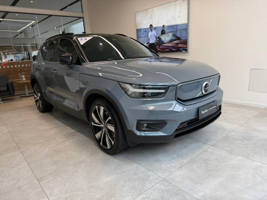 Volvo-XC40-P8 RECHARGE ELECTRIC BEV PURE AWD