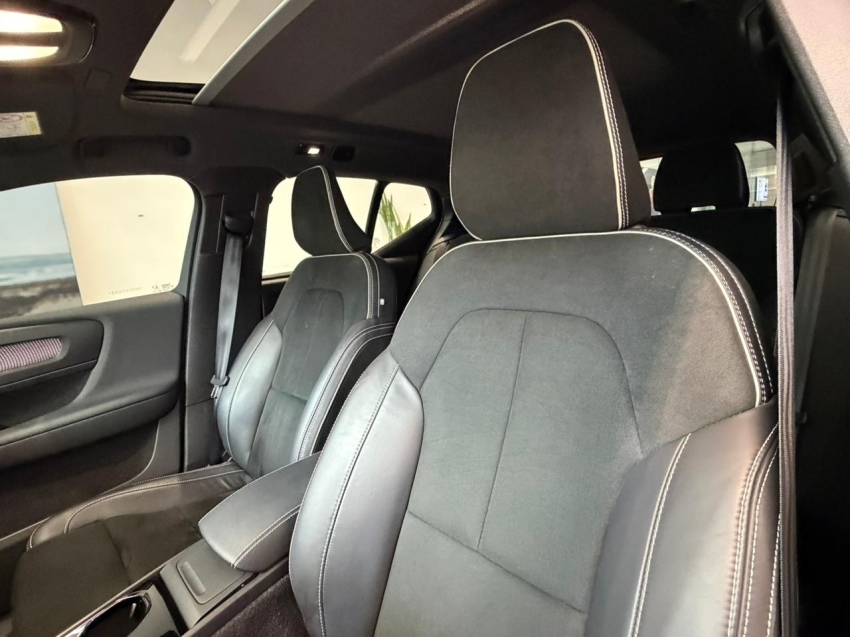 Volvo-XC40-P8 RECHARGE ELECTRIC BEV PURE AWD