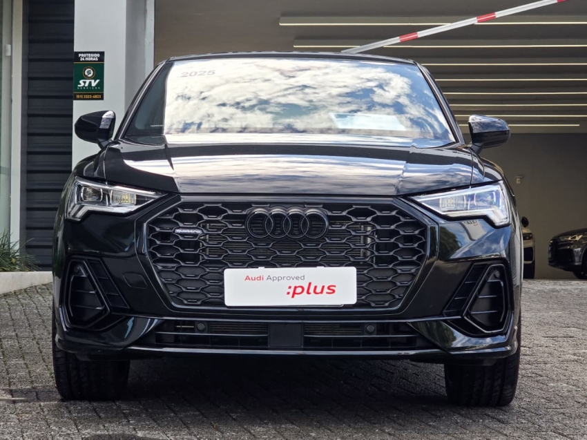 Audi-Q3-2.0 40 TFSI GASOLINA SPORTBACK PERFORMANCE BLACK PLUS QUATTRO TIPTRONIC